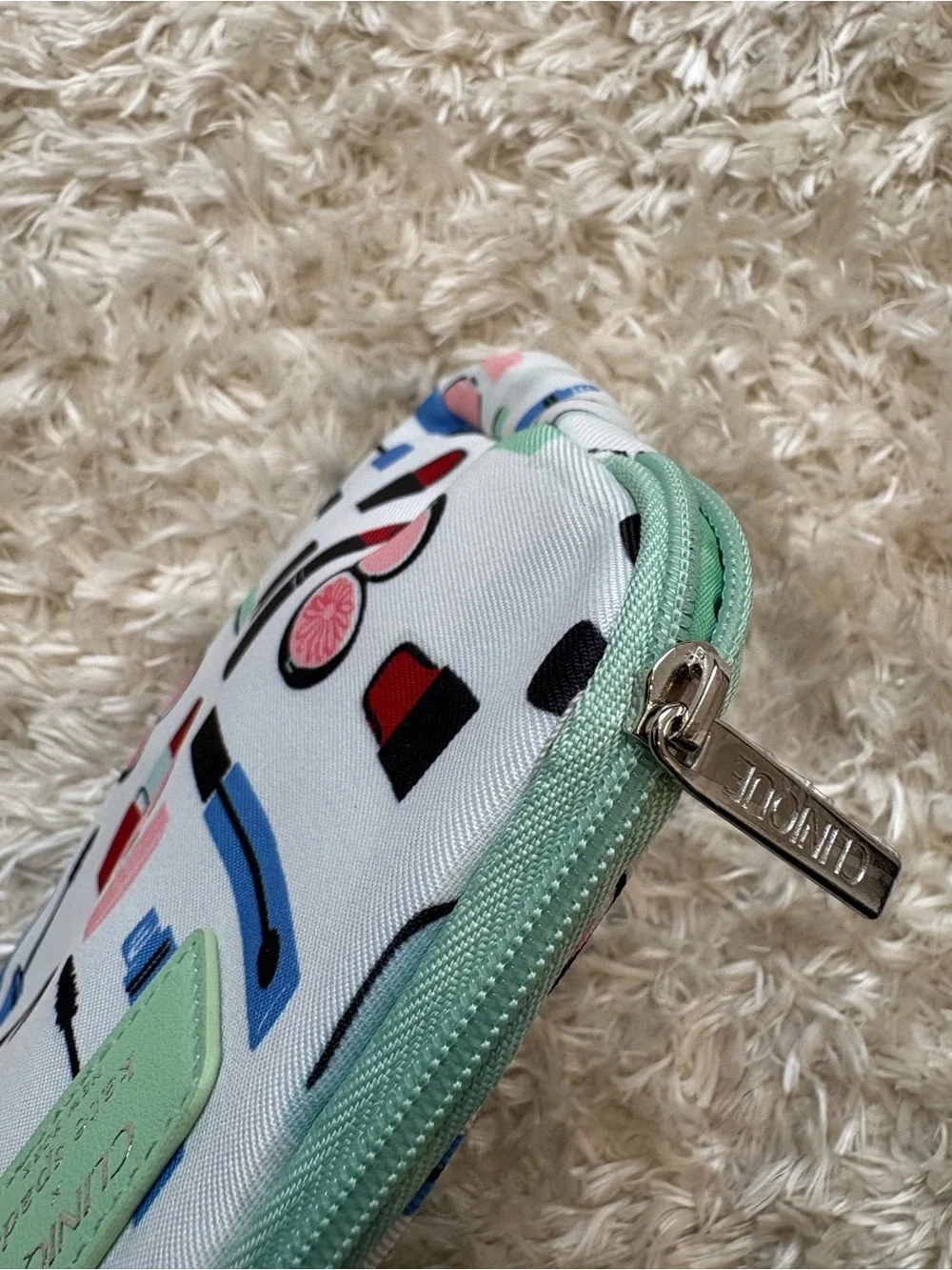 kate spade x Clinique Collab White Turquoise Multicolor Cosmetic Pouch Makeup